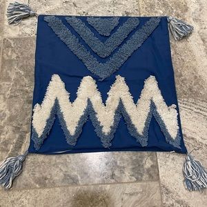Blue & white crewel throw pillow cover with tassels